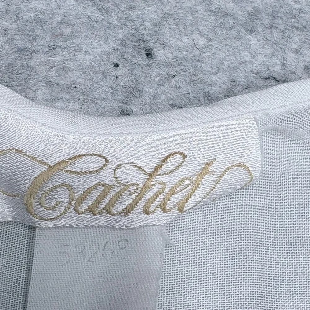 Cachet beautiful vintage